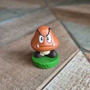 Nintendo Super Mario Chess Collectors Piece Figure Goomba Rook Cake Top